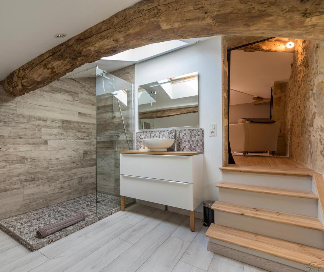 Bed and Breakfast La Vigneraie De Laura Sainte-Colombe  Exterior foto