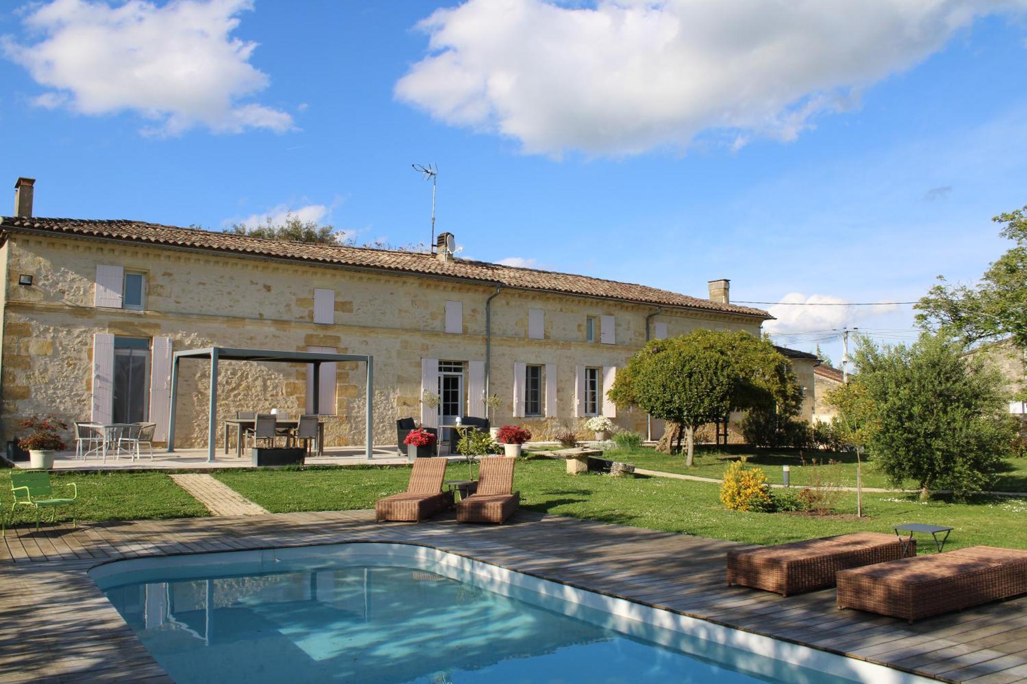 Bed and Breakfast La Vigneraie De Laura Sainte-Colombe  Exterior foto